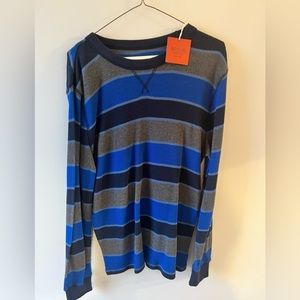 Mossimo Supply company stopped shirt